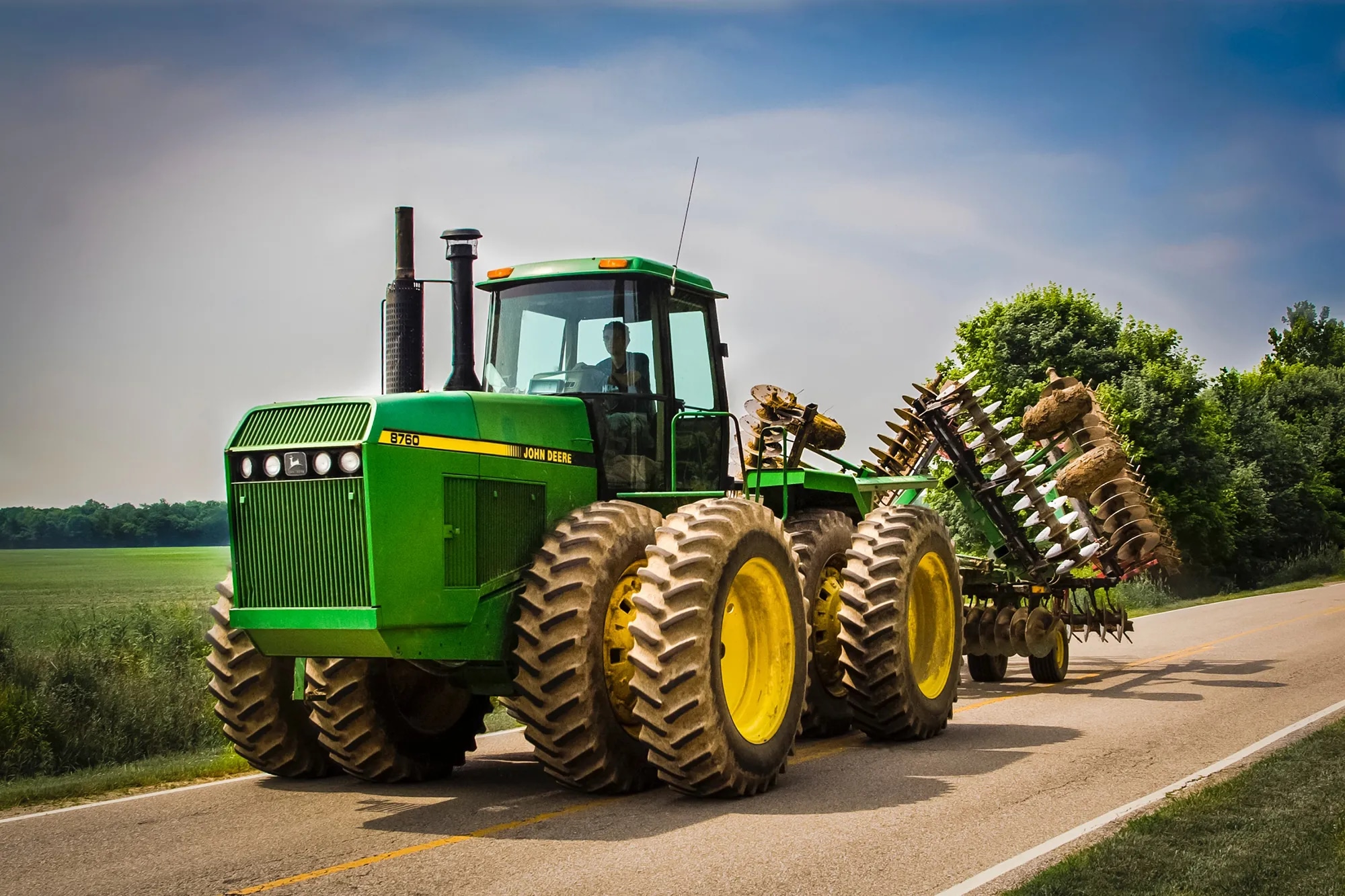 Kraftstoffeffizienz im Fokus: John Deere Maschinen im Einsatz