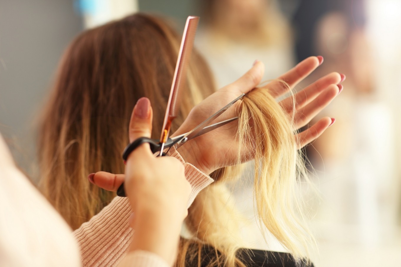 Top-Qualität: Einrichtung für Friseursalon und Kosmetikbereiche entdecken